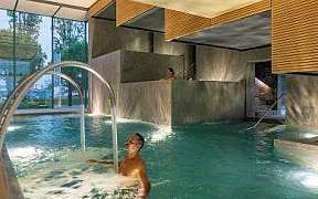 Termali salini spa innenbad frau mann 38c2472db861 990000079e028a3c